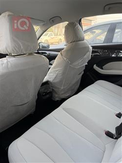 ئێم جی 5 پڵەس